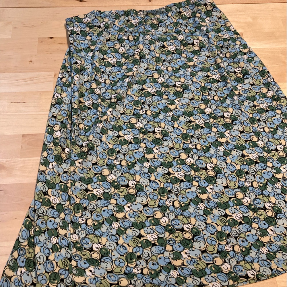 FINAL PRICE BCBG 2 Piece Skirt Set - Picture 14 of 16